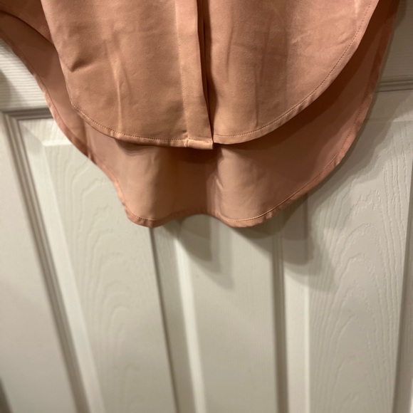 New 100%polyester blouse beautiful rose gold - Picture 4 of 6